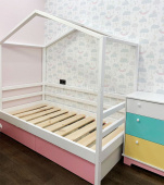 Мебель для детской на заказ "Кровать низкая "Домик""